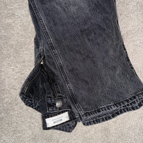 Hollister Dark Gray Relaxed Jeans - Picture 3 of 4